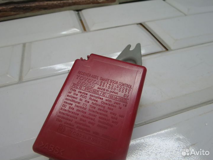 Блок управления дверьми Lexus GS 300