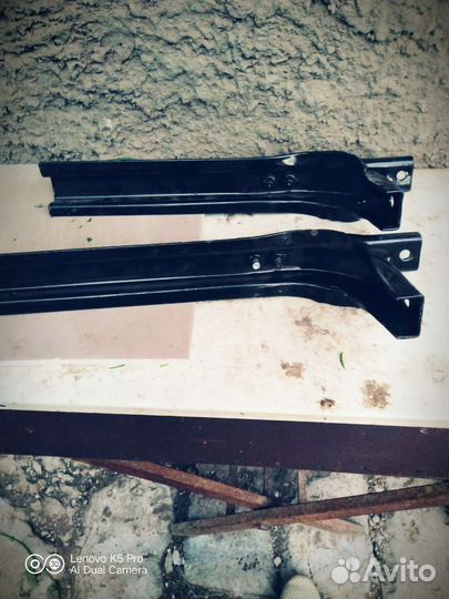 Кронштейн бака