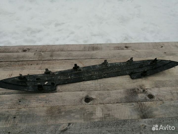 Заглушка решётки радиатора