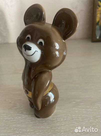 Олимпийский мишка 1980 фарфор