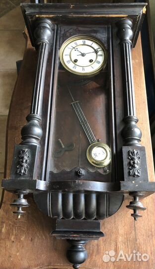 Старинные настенные антикварные часы с боем GB