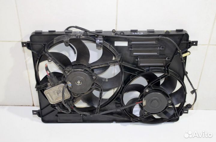 Вентилятор радиатора Range Rover Evoque L538 2.0L