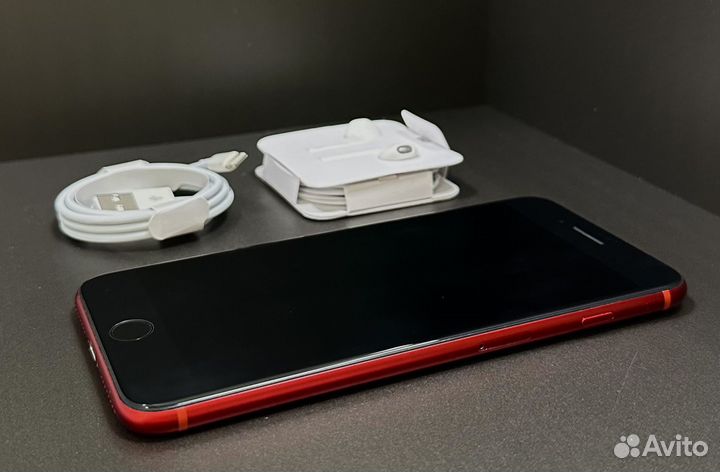 iPhone 8 Plus, 64 ГБ
