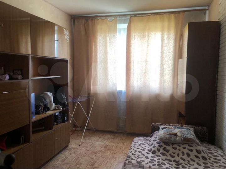 Комната 12 м² в 3-к., 12/12 эт.