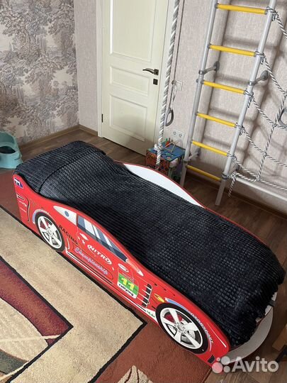 Кровать детская машинка