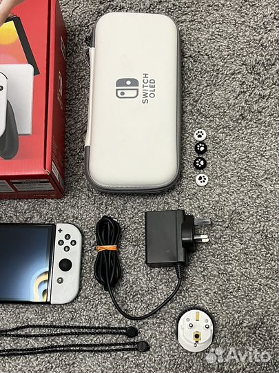 Nintendo Switch oled (Состояние Новой)