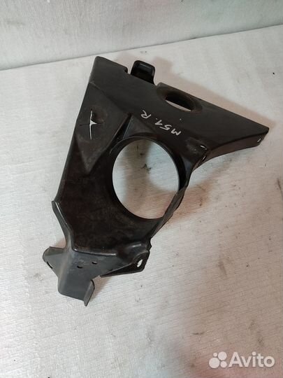 Щиток лонжерона правый bmw 5 e39