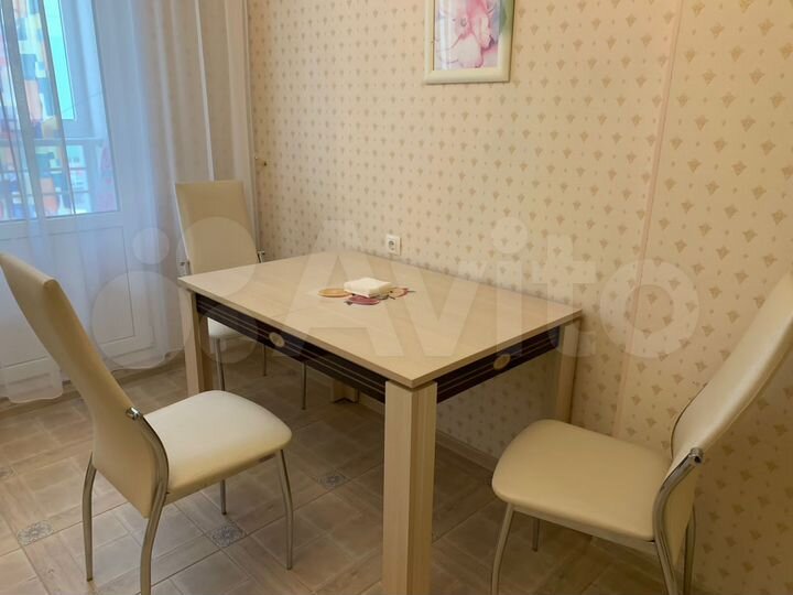 2-к. квартира, 71 м², 3/9 эт.