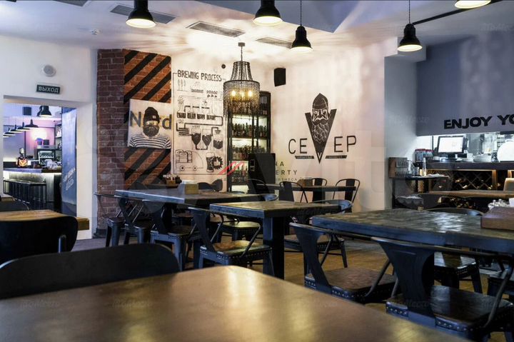 Продам торговое помещение, 212 м²