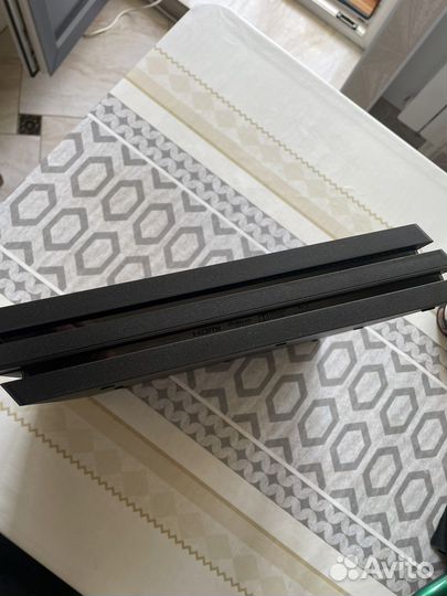 Sony playstation 4 pro 1tb