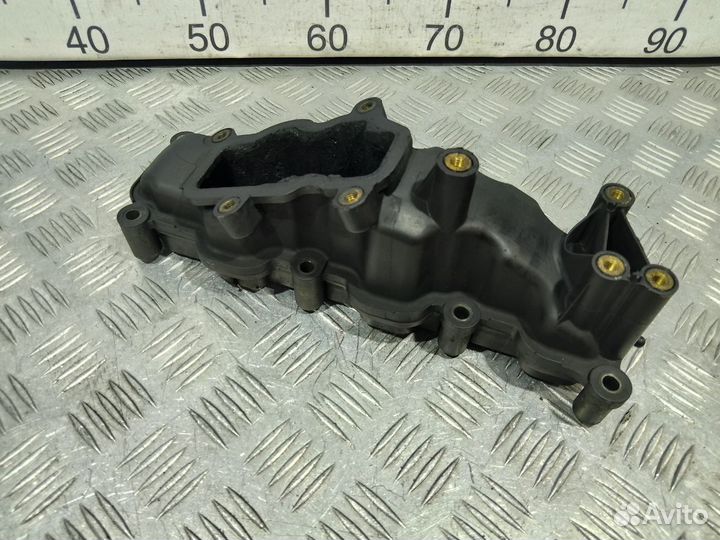 Б/У Коллектор впускной правый#003