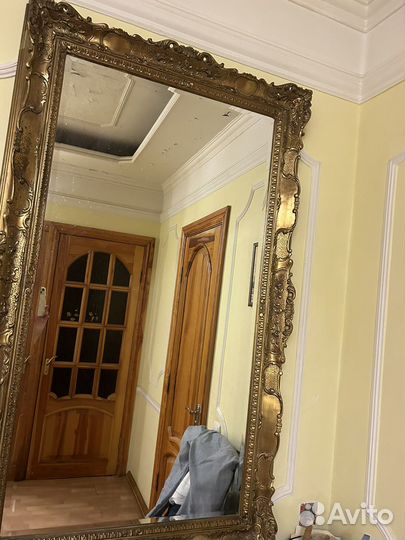 Зеркало с рамкой