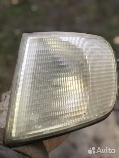 Указатель поворота audi 100 c4 левый белый