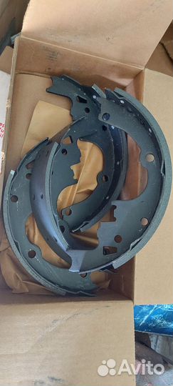 Тормозные колодки барабанные Delco