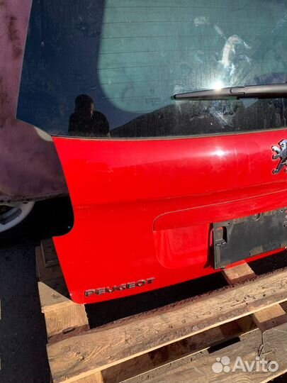 Крышка багажника Peugeot 207 SW универсал