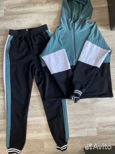 Спортивный костюм