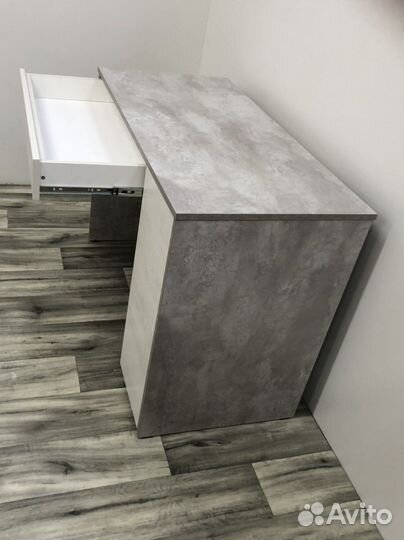 Стол письменный (Арт. Ст10)