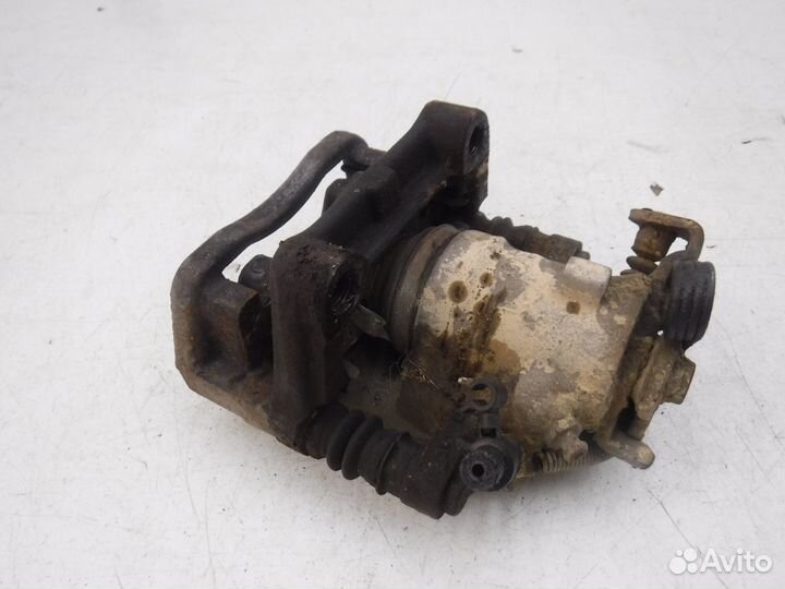 Суппорт тормозной задний левый Opel Astra H 2004