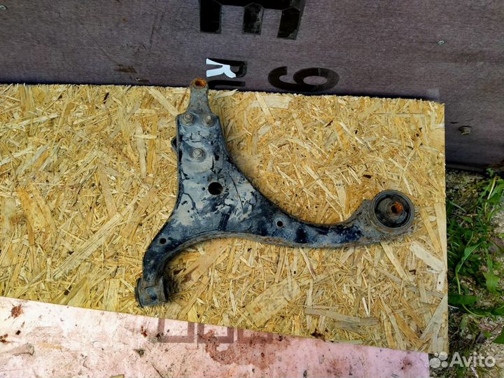 Рычаг передний правый Kia Cerato 2