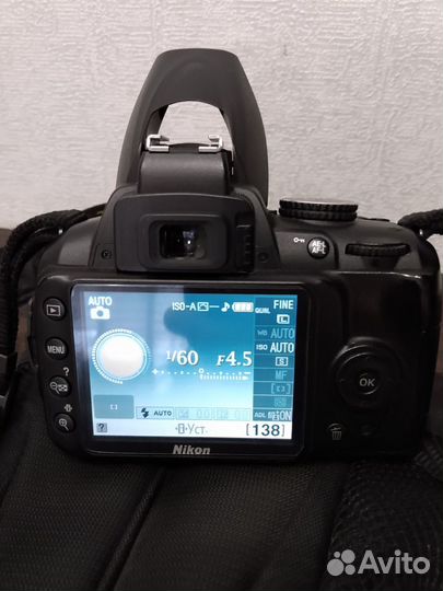 Nikon D 3000S