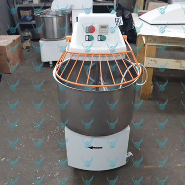 Машина тестомесильная %22мтм-40%22