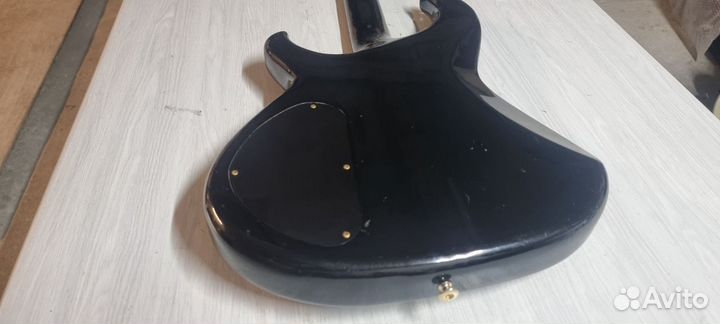 Aria Pro II SB Black n Gold II японская бас гитара