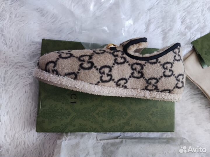 Лоферы Gucci, р. 39