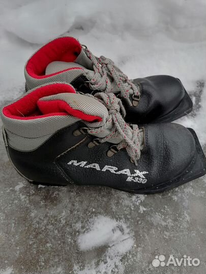 Лыжные ботинки