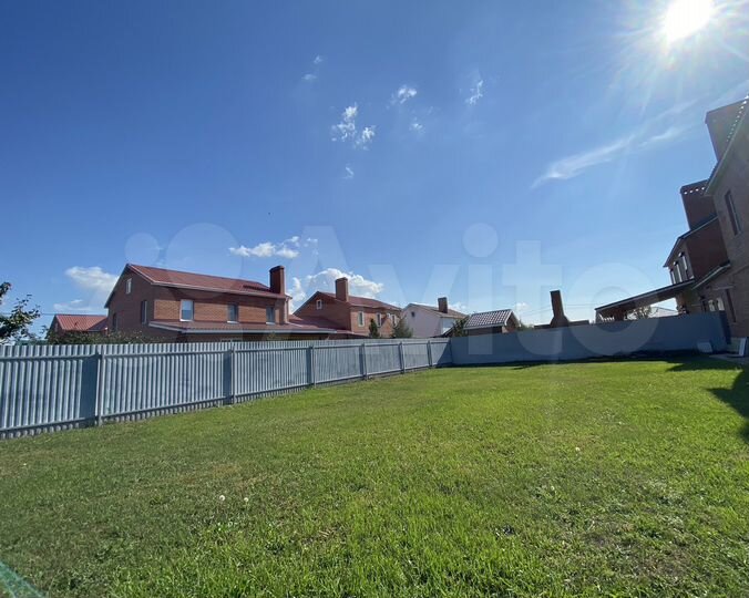 Дом 180 м² на участке 6 сот.