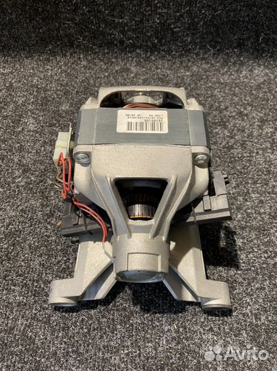 Двигатель от стиральной машины Hotpoint Ariston