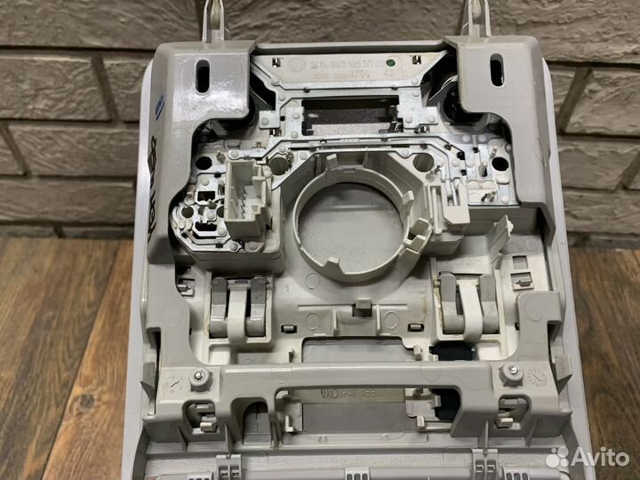 Skoda Yeti Плафон салонный передний