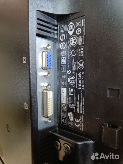 Монитор HP ProDisplay P221