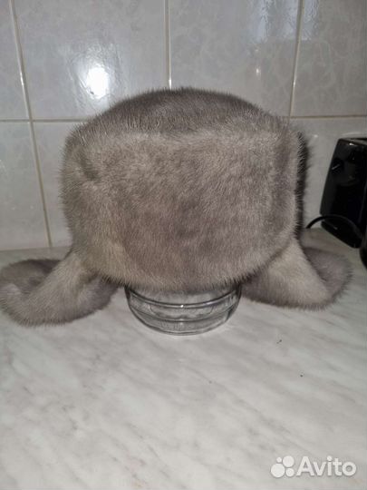 Цельная шапка-ушанка из голубой норки