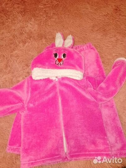 Тёплый костюм зайки, жилетка, шапочка зимняя