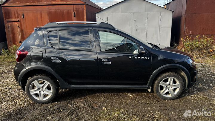 Renault Sandero Stepway 1.6 МТ, 2017, 42 000 км