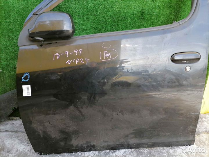 Дверь передняя левая Toyota Funcargo NCP21 NCP25