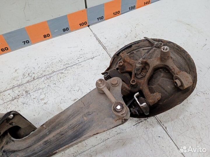 Кулак поворотный задний правый Volkswagen Golf MK5