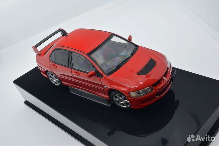 Autoart 1:43 Mitsubishi Lancer Evolution viii