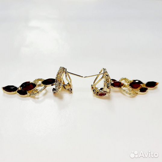 Золотые серьги с бриллиантами