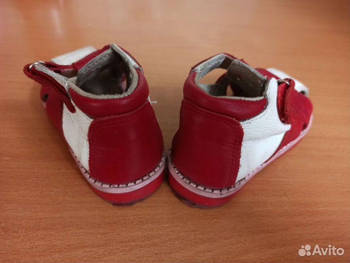 Босоножки для девочки