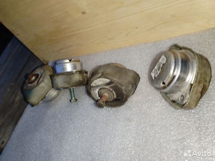 Подушка АКПП Audi A4 B7 8E0399151BB