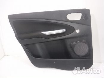 Обшивка двери задней левой