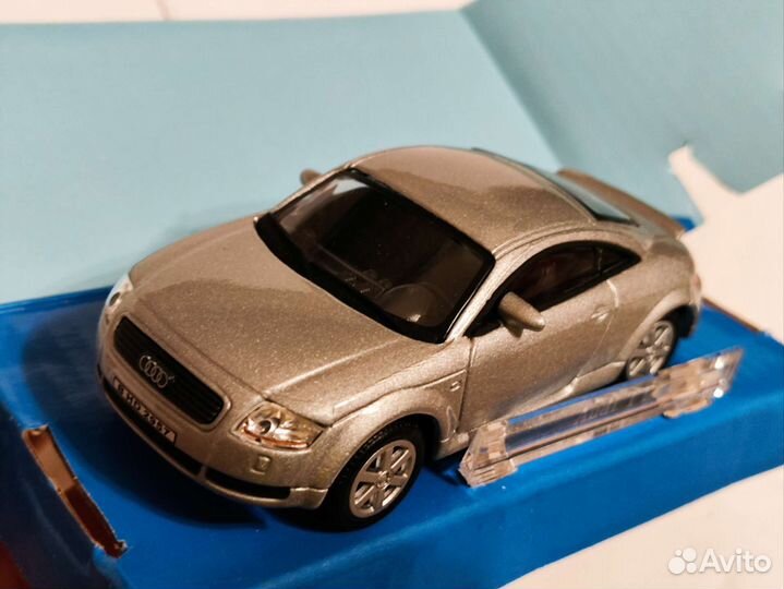 Модель 1:43 Audi TT Cararama