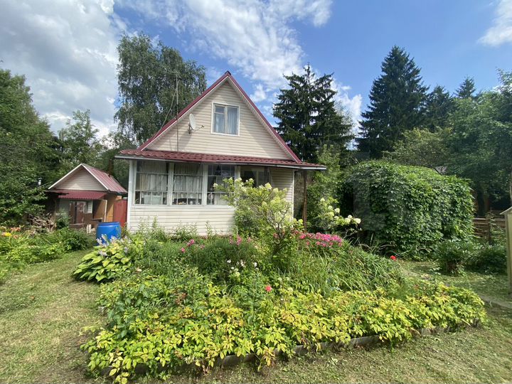 Дача 66 м² на участке 9,6 сот.