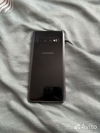 Samsung Galaxy S10, 8/128 ГБ