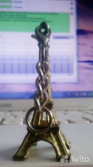 Брелок Эйфелева Башня Париж Франция