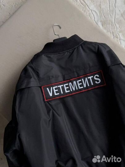 Бомбер vetements police женский