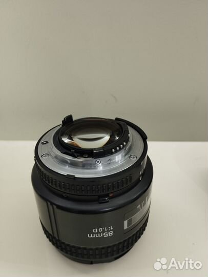 Объектив Nikon AF Nikkor 85mm 1:1.8D +светофильтр