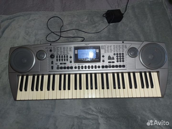 Синтезатор