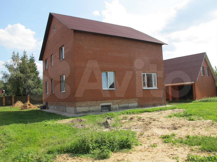 Коттедж 349,1 м² на участке 15,3 сот.